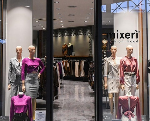 Mixerì al centro Shopville Le Gru - Abbigliamento ... Mixerì al centro Shopville Le Gru - Abbigliamento ...