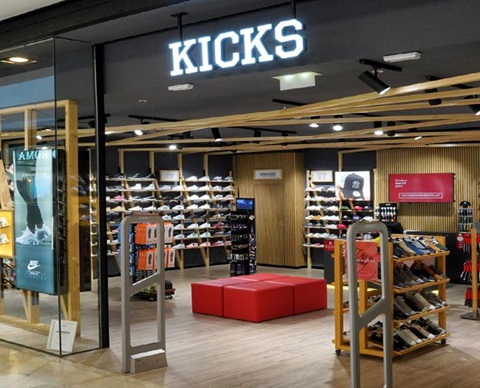 kicks_1